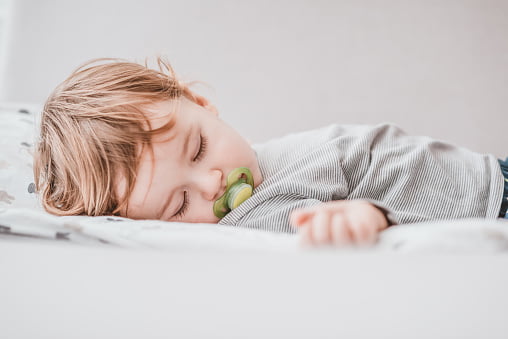 De ce este atât de important somnul de prânz pentru copii?