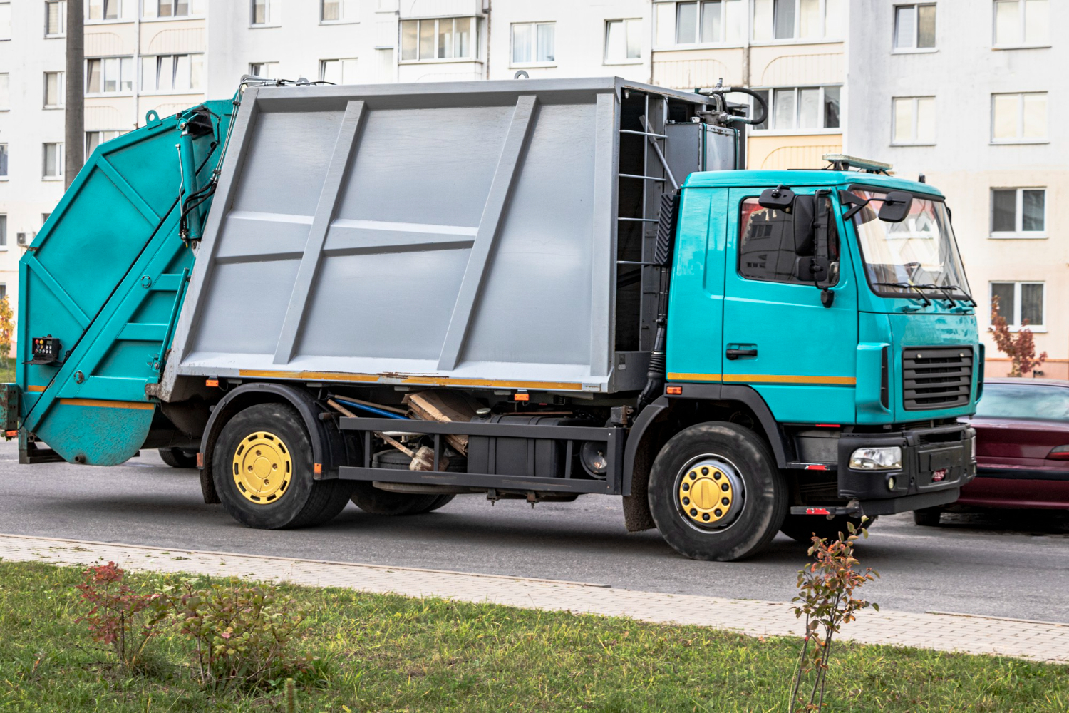 Cum găsești firme autorizate pentru colectarea deșeurilor